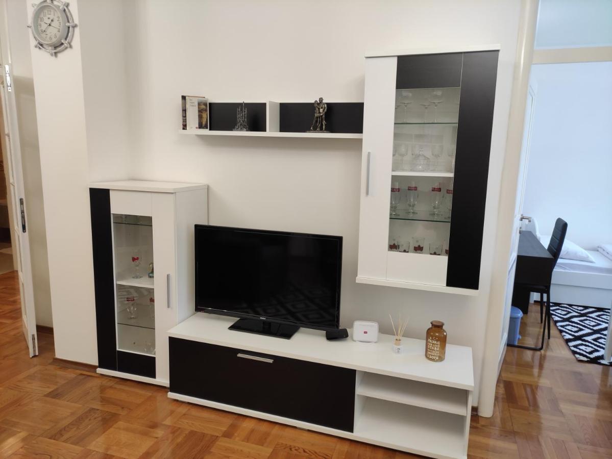 Apartment Dajak Centar Banyaluka Dış mekan fotoğraf